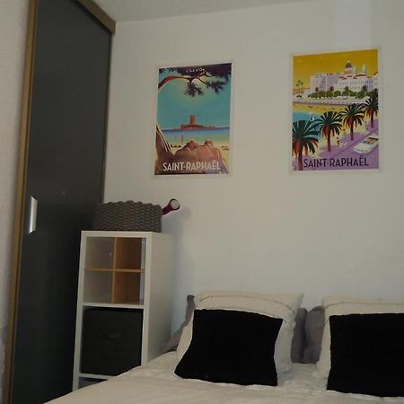 Appartementfrontdemersaintraphaelsantalucia Eksteriør bilde
